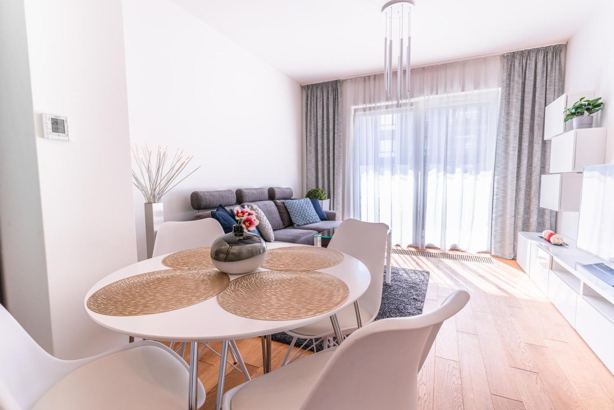 Apartamenty Homely Place Serce Poznania - Stary Rynek - Parking Phòng bức ảnh